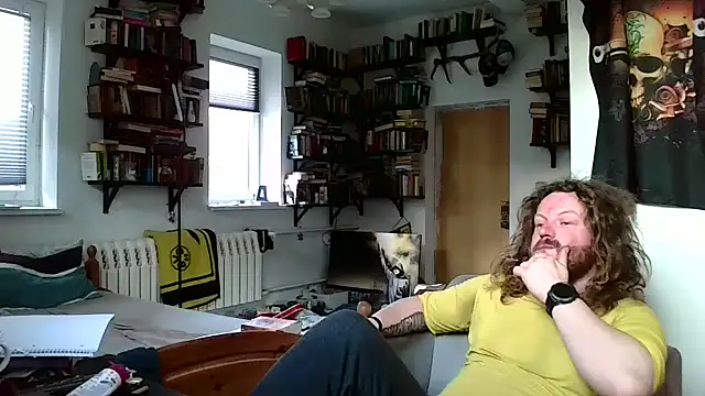 Snapshot of sunr1sa chatting on March 7, 2025, 6:24 am sunr1sa online show from March 7, 2025, 6:24 am