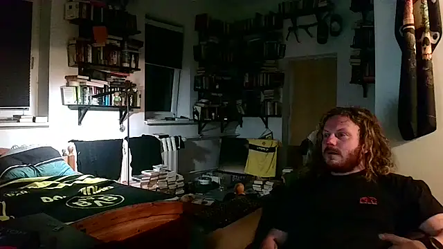 Snapshot of sunr1sa chatting on October 21, 2025, 4:24 am sunr1sa online show from October 21, 2025, 4:24 am