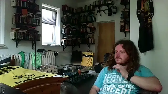 Snapshot of sunr1sa chatting on November 2, 2025, 7:11 am sunr1sa online show from November 2, 2025, 7:11 am