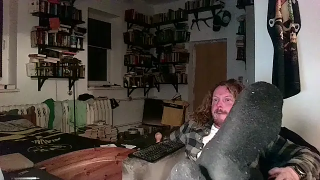 Snapshot of sunr1sa chatting on November 7, 2025, 5:13 pm sunr1sa online show from November 7, 2025, 5:13 pm