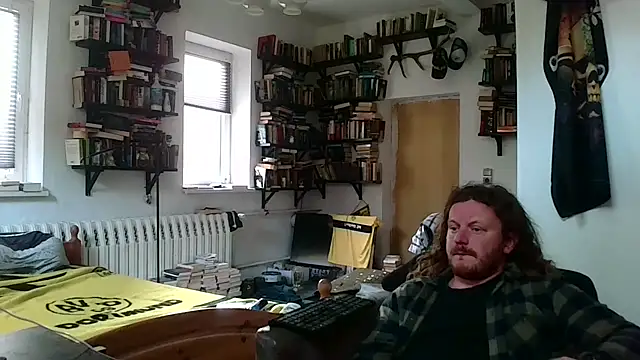 Snapshot of sunr1sa chatting on November 19, 2025, 2:39 pm sunr1sa online show from November 19, 2025, 2:39 pm