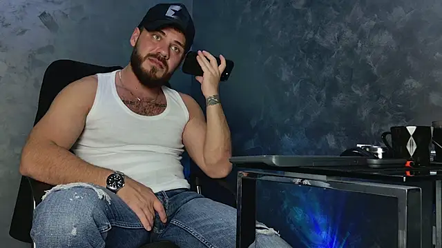 juliusmasters online show from November 23, 2025, 7:46 pm