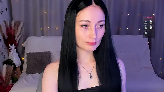 LisaMooore online show from January 25, 2025, 5:40 pm