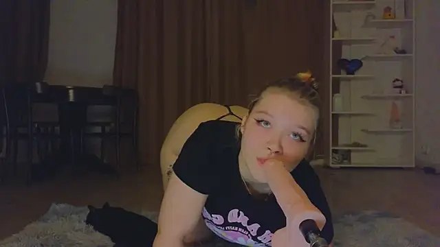 May aster online show from September 28, 2025, 8:36 pm