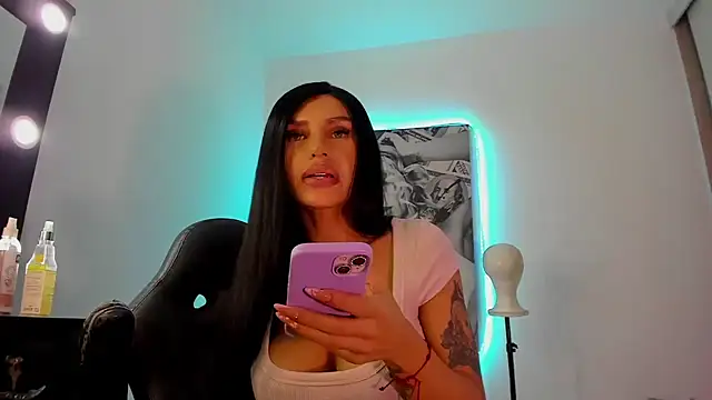  juliana star  online show from March 9, 2025, 4:05 am