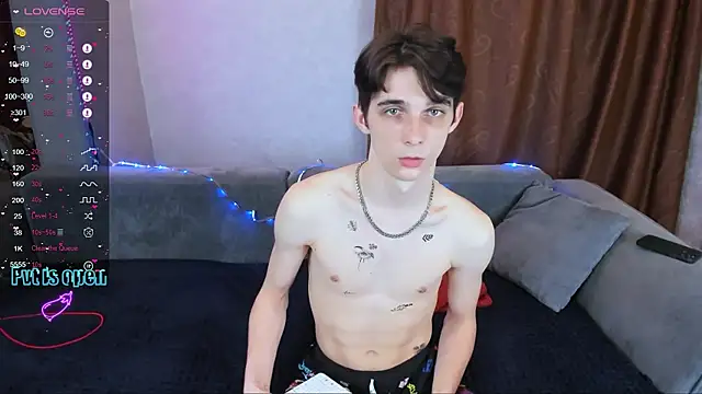 Aaron Boom online show from March 25, 2026, 5:19 pm