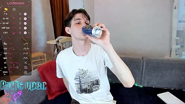 Aaron Boom online show from May 13, 2026, 3:53 pm