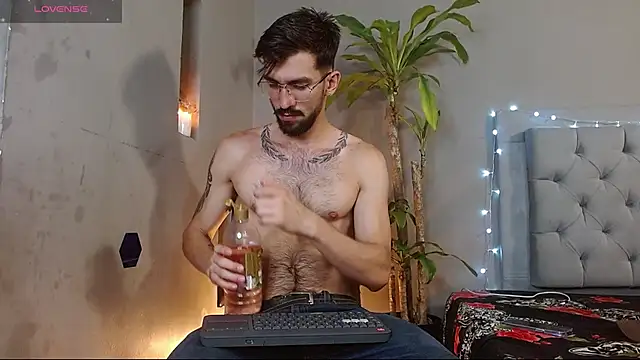 Mr WhiteCock online show from March 11, 2025, 12:33 am