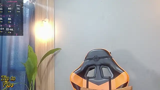 Mr WhiteCock online show from December 22, 2025, 3:53 pm