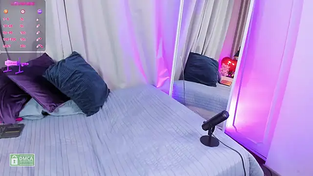 charloottee 1 online show from February 6, 2025, 7:24 am