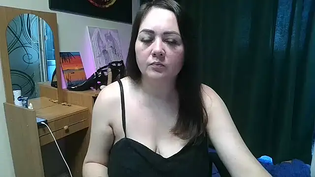 Snapshot of JuliaMorganss chatting on June 19, 2026, 5:12 am JuliaMorganss online show from June 19, 2026, 5:12 am
