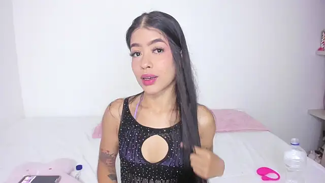 analia collins online show from October 1, 2025, 12:16 am