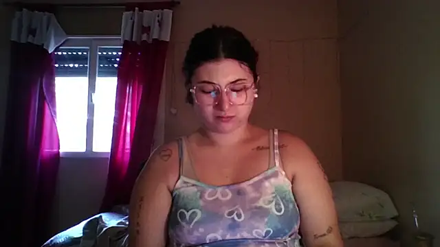 imsohornydacom online show from February 4, 2026, 2:12 pm