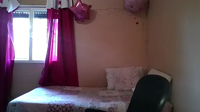 imsohornydacom online show from April 5, 2026, 6:38 pm