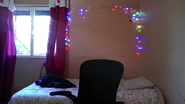 imsohornydacom online show from April 23, 2026, 4:31 pm