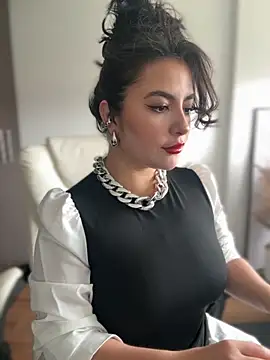 sukhakunis1 online show from September 8, 2025, 3:55 pm