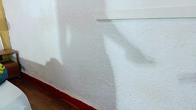 Squirter pussybomb online show from December 27, 2024, 4:26 am