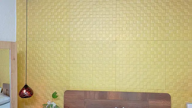 Squirter pussybomb online show from January 22, 2025, 3:31 am