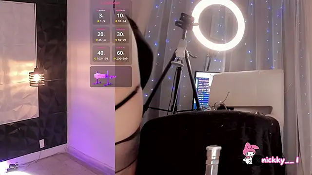 nickky   online show from March 17, 2025, 3:47 am