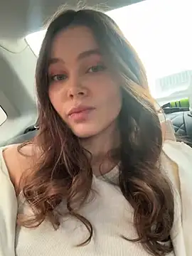 nicole111 online show from February 6, 2025, 9:00 am