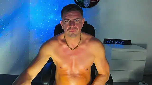 petr37pol online show from April 17, 2026, 8:23 pm