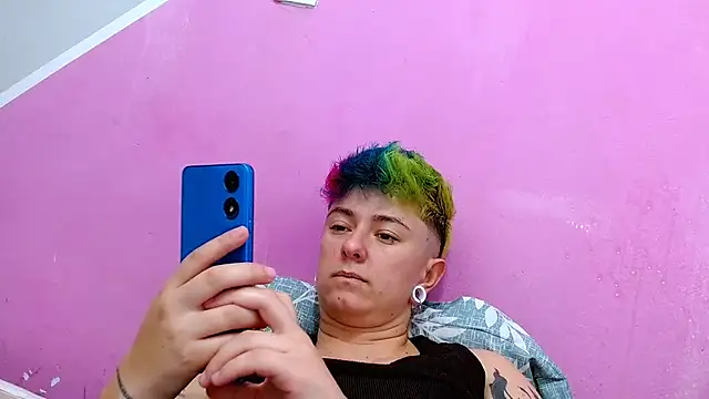 tomboyblue online show from October 3, 2025, 12:07 am