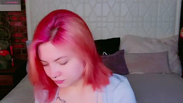 Lisa Adam online show from March 7, 2025, 4:02 am