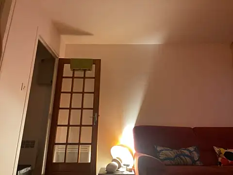 Snapshot of porompomperro chatting on January 25, 2025, 1:41 pm porompomperro online show from January 25, 2025, 1:41 pm