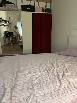 MariaValentine online show from January 16, 2026, 6:39 am