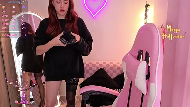 violet ch online show from October 13, 2025, 5:24 pm