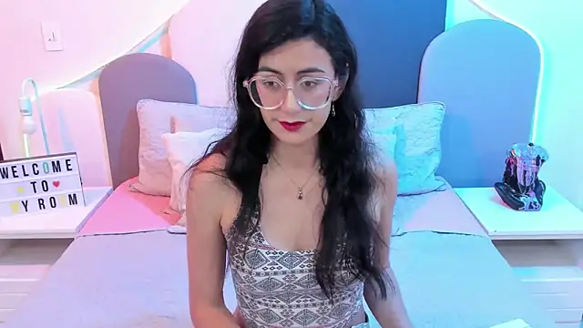 SophieGomez22 online show from March 10, 2025, 11:42 am