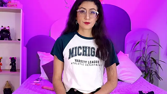 SophieGomez22 online show from April 20, 2026, 11:24 am