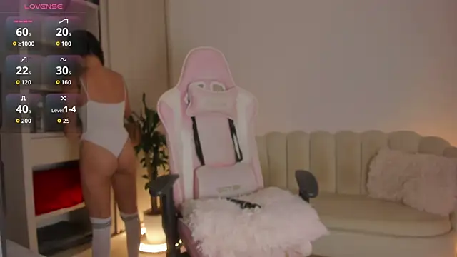 LittleSofia  online show from October 18, 2025, 3:20 am