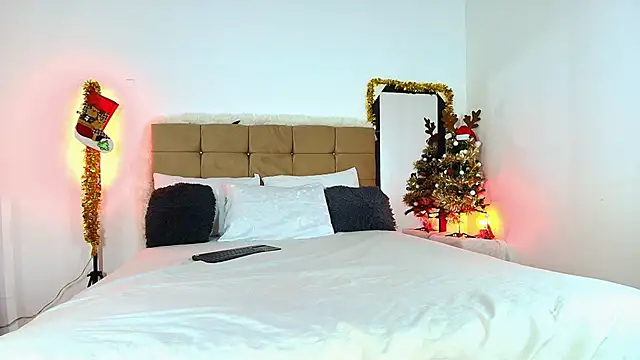 PaoL22 online show from December 31, 2024, 10:56 pm