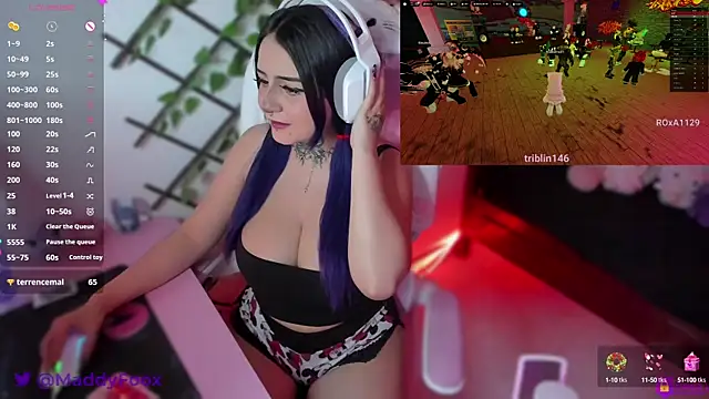 MaddyFooxx online show from January 14, 2025, 12:54 am