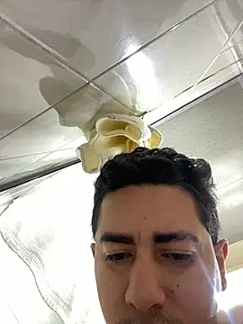 DanielGomez9 online show from March 17, 2025, 1:14 am