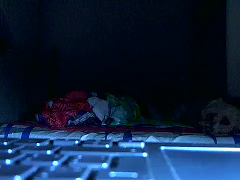 Ian zaenzz online show from November 7, 2025, 6:08 pm