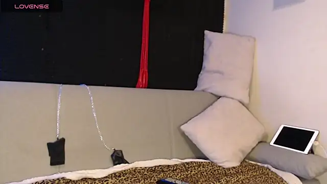 Snapshot of Strawberry_queen91 chatting on February 5, 2025, 5:09 pm Strawberry queen91 online show from February 5, 2025, 5:09 pm