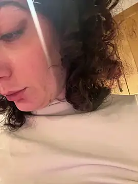 Snapshot of Strawberry_queen91 chatting on December 20, 2025, 8:27 pm Strawberry queen91 online show from December 20, 2025, 8:27 pm