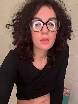 Snapshot of Strawberry_queen91 chatting on January 16, 2026, 5:06 pm Strawberry queen91 online show from January 16, 2026, 5:06 pm