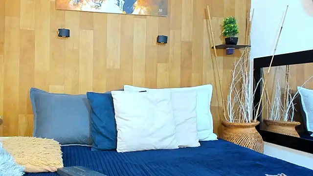 marianaa90 online show from October 25, 2025, 1:40 pm