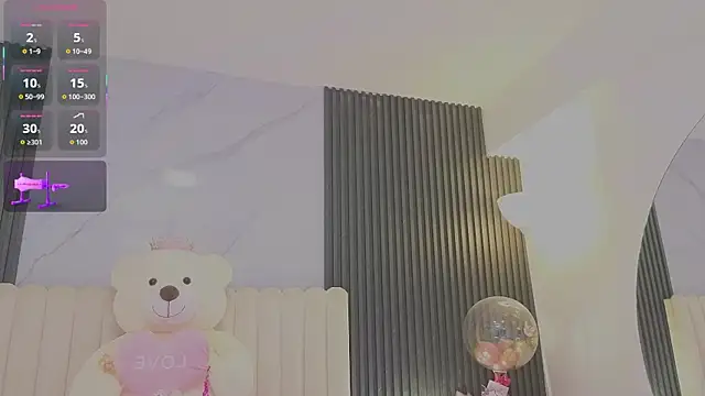 Snapshot of Madiee_Rhea chatting on May 21, 2026, 7:43 pm Madiee Rhea online show from May 21, 2026, 7:43 pm