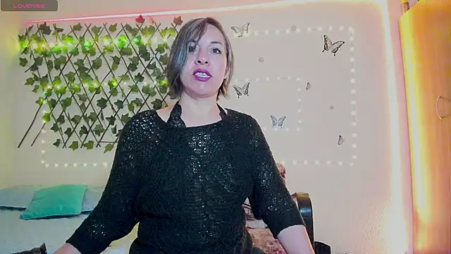 Lady breaks hearts online show from September 22, 2025, 10:28 am