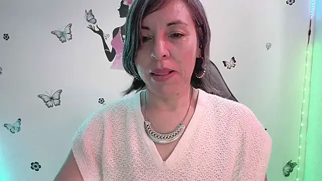 Lady breaks hearts online show from March 6, 2026, 12:56 pm