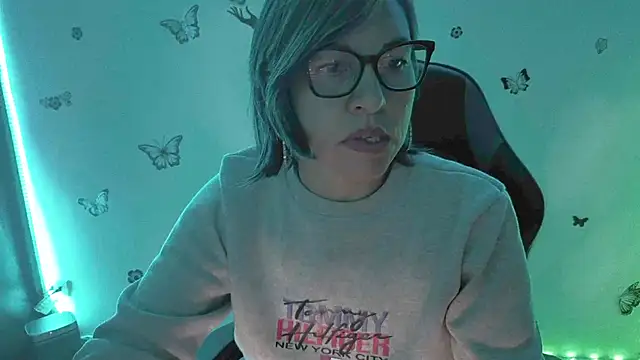 Lady breaks hearts online show from March 29, 2026, 10:26 am