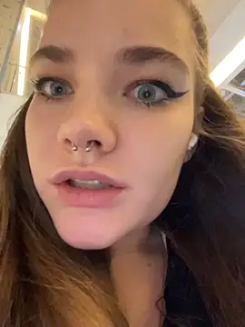 Holy Tereza online show from February 4, 2026, 3:51 pm