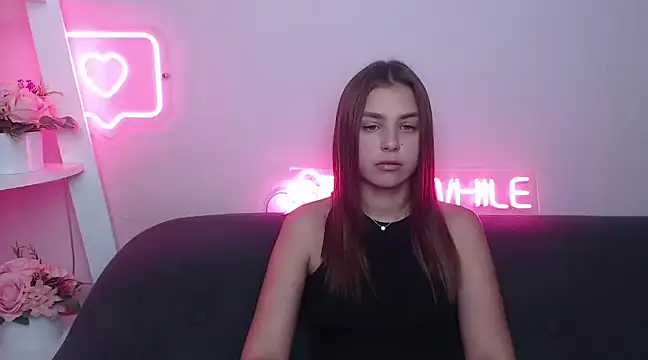 MilanaAngelAs online show from February 25, 2025, 10:58 am