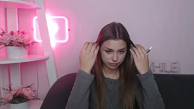 MilanaAngelAs online show from December 20, 2025, 5:36 am