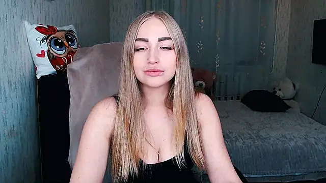  KittyBoo online show from October 7, 2025, 7:00 pm