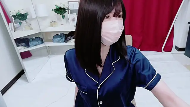 Snapshot of _mi_tsu_ki_ chatting on July 4, 2026, 10:49 pm mi tsu ki online show from July 4, 2026, 10:49 pm